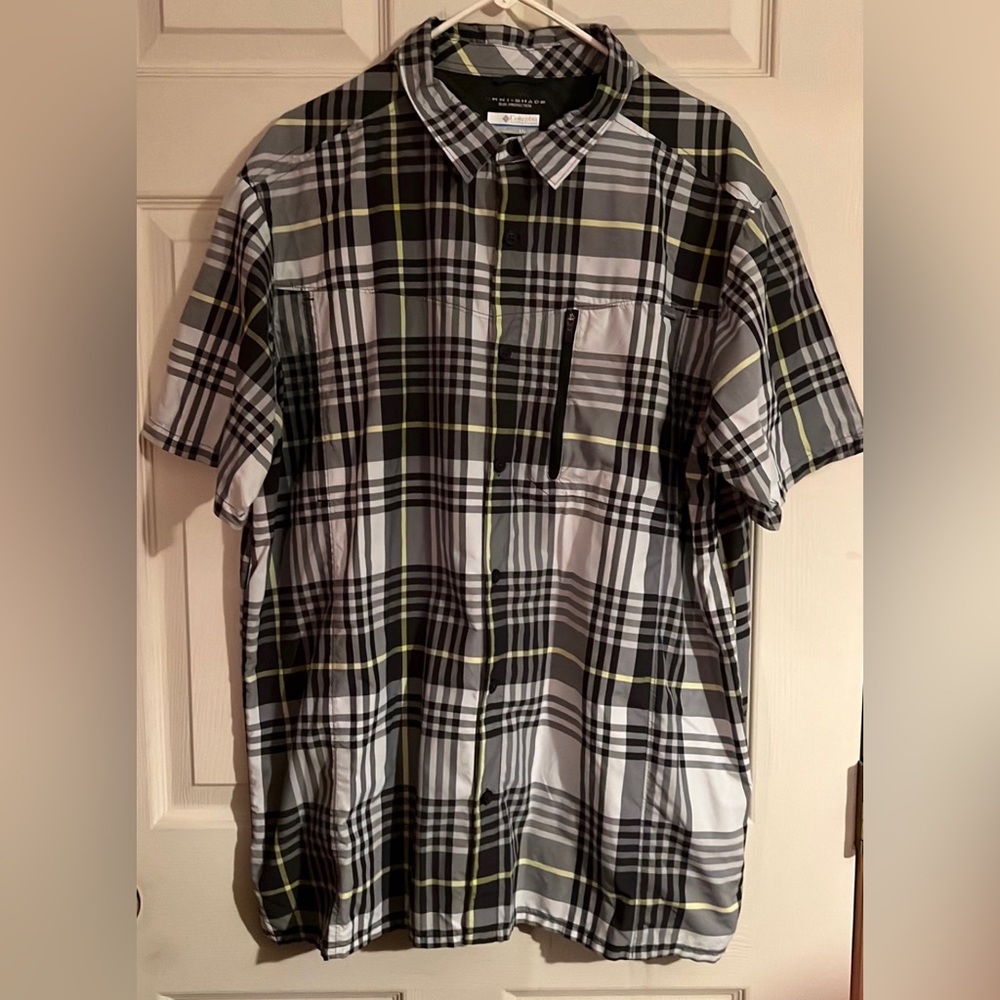 Omni-Shade Sun Protection Columbia button up plaid shirt, size XXL, black plaid